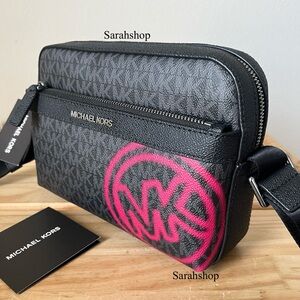 🌼Michael Kors Cooper Utility Xbody